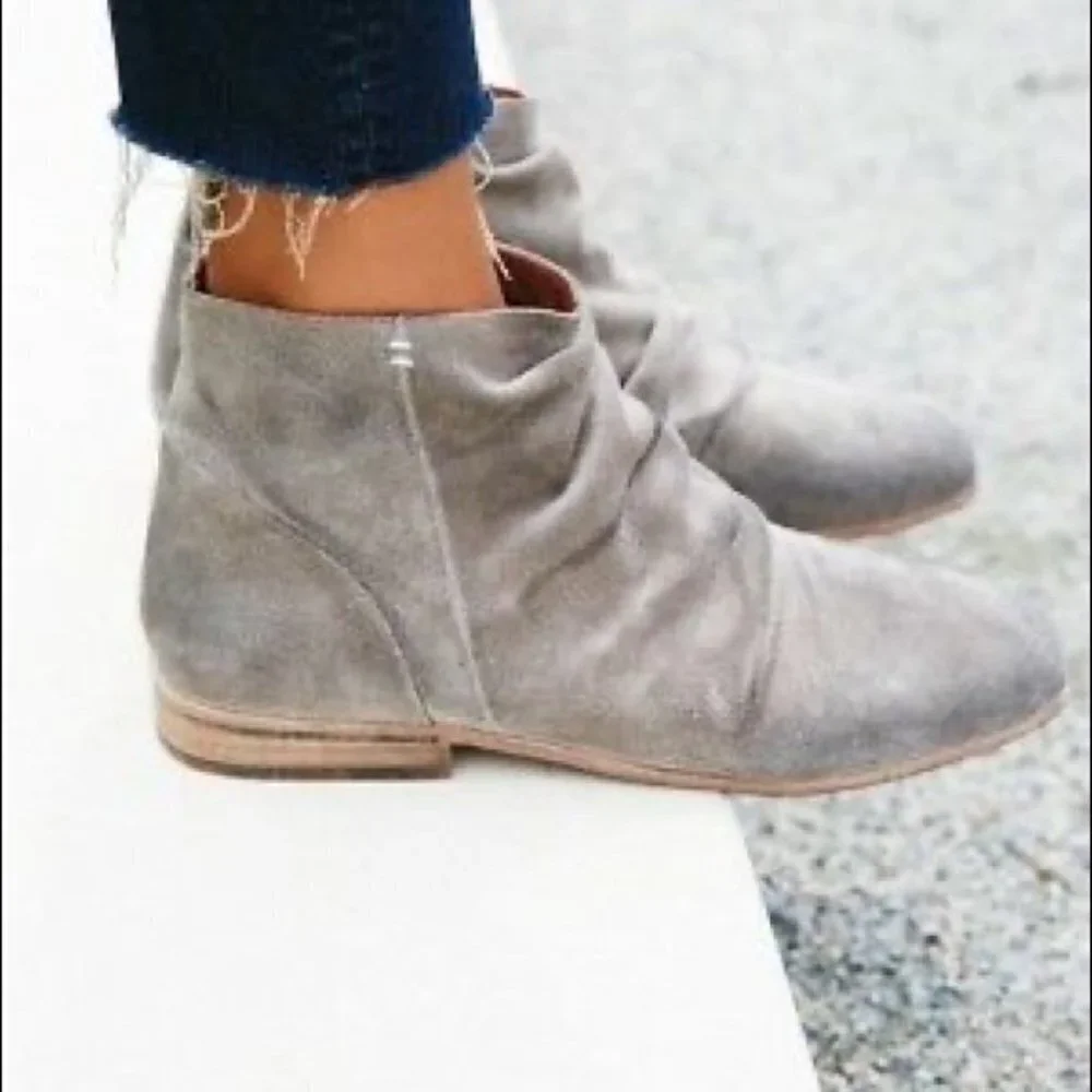 Jeffrey Campbell gray suede Ankle Boot size 7